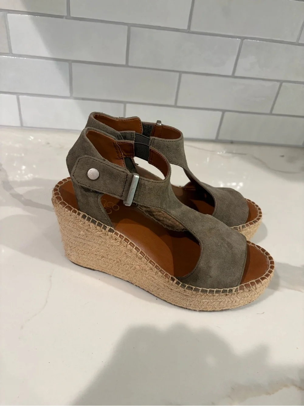 Franco Sarto Women’s Olive Suede Espadrille Wedge Sandals Size 8